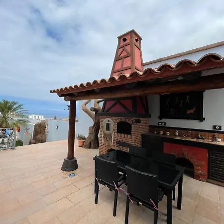 Wonderful With Private Pool, Wifi, Gym And Barbecue In South Tenerife וילה אדחה
