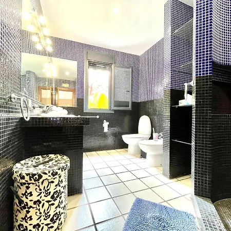 Wonderful With Private Pool, Wifi, Gym And Barbecue In South Tenerife וילה