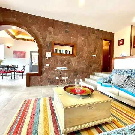 Wonderful With Private Pool, Wifi, Gym And Barbecue In South Tenerife אדחה