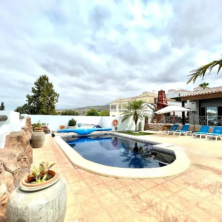Wonderful With Private Pool, Wifi, Gym And Barbecue In South Tenerife וילה אדחה