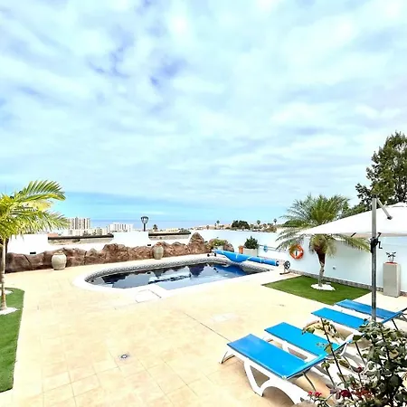Wonderful With Private Pool, Wifi, Gym And Barbecue In South Tenerife וילה
